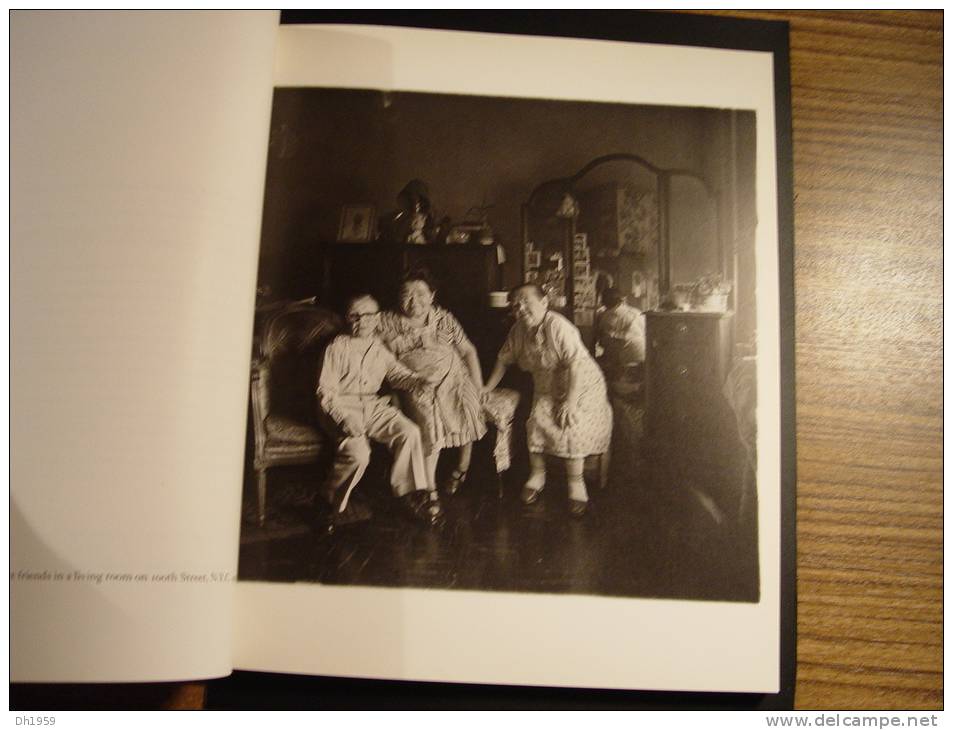 DIANE ARBUS APERTURE MONOGRAPH MILLERTON NEW YORK PHOTOS FOTOS PHOTOGRAPHY TRANSVESTITE  HERMAPHRODITE MAN WOMAN CHILD