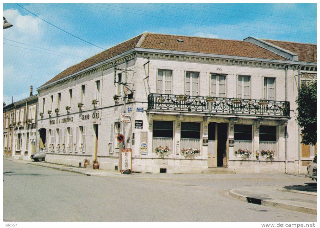 51 - MARNE - GIVRY-EN-ARGONNE  -  Hôtel De L'Espérance -  Format  10,4  X  14,9 - Photo R. ETIENNE - Givry En Argonne