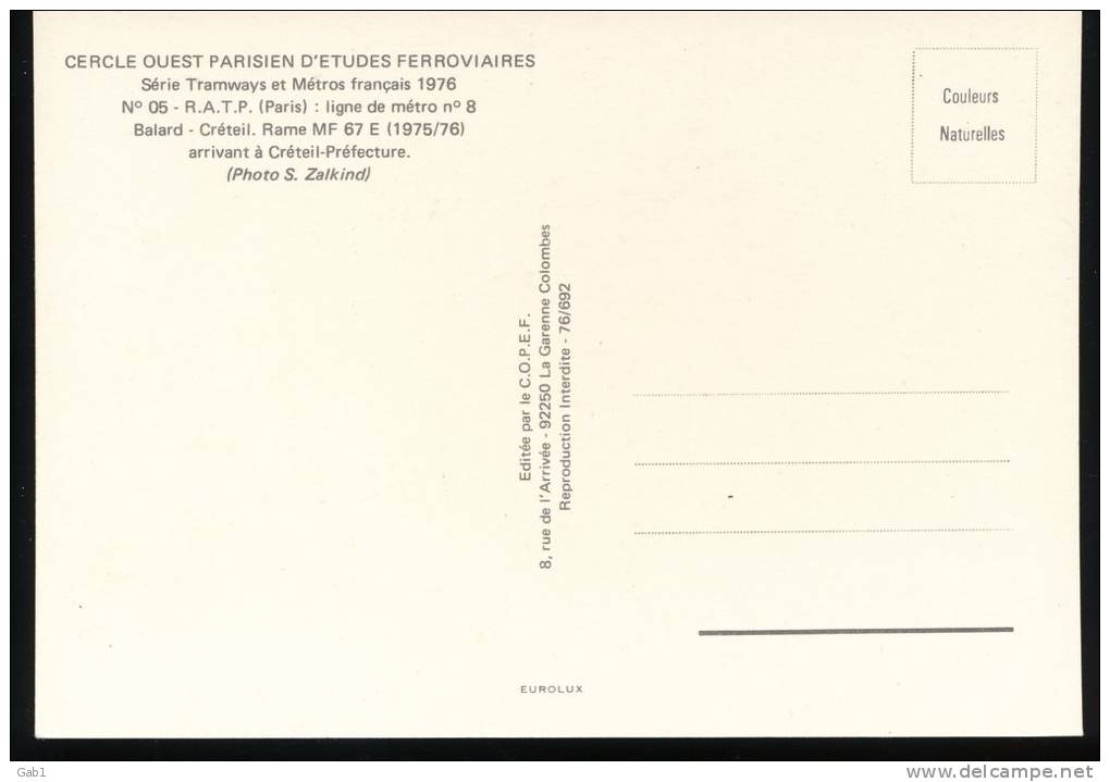 Paris ---R.A.T.P. :  Ligne De Metro N°8 -- Balard - Creteil .Rame MF 67 E Arrivant A Creteil - Prefecture - Métro