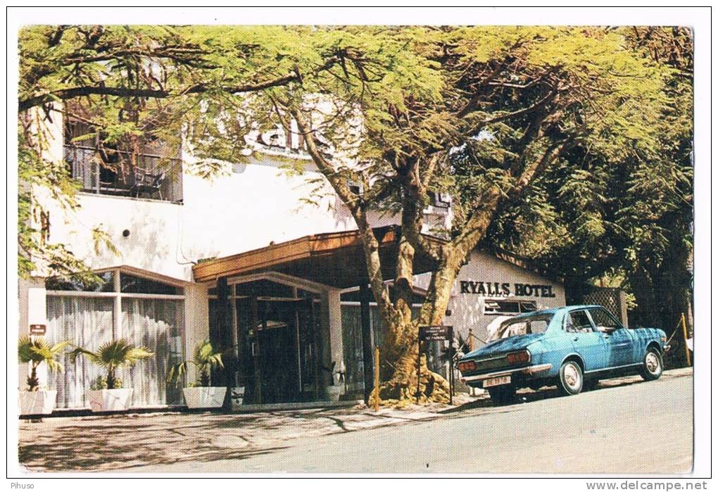 AFR-664    BLANTYRE : Ryalls Hotel ( With Datsun 180) - Malawi