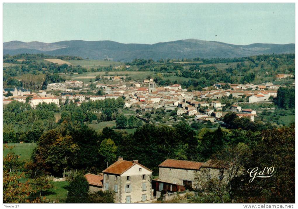 CPM   CUNLHAT     Le Village Et Ses Environs - Cunlhat