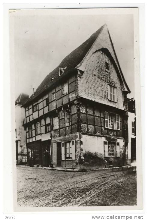 LA CHATRE. - La Maison De Bois. CPSM 9x 14 - La Chatre