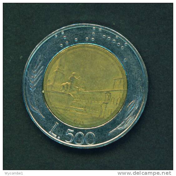 ITALY - 1995 200l Circ. - 200 Liras