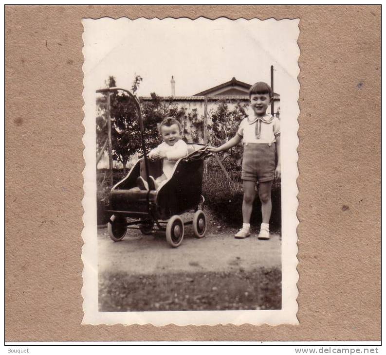 PHOTO - LOT DE 3 PHOTOS - ENFANTS - POUSSETTE - TRICYCLE - VOITURE A PEDALES - 90 X 65 Mm - Autres & Non Classés