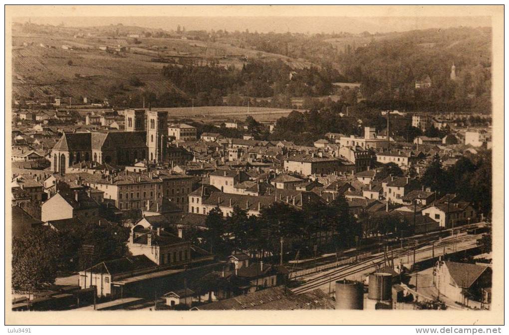 CPA -BOURGOIN(38) - Un Coin De La Ville Côté Est Et La Gare - Bourgoin