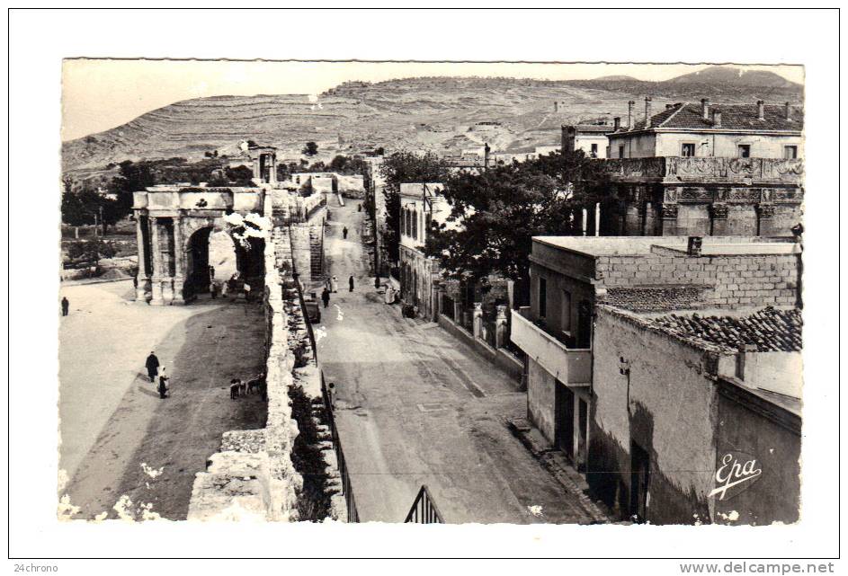 Algerie: Tebessa, Porte De Caracalla Et Les Remparts (13-794) - Tebessa