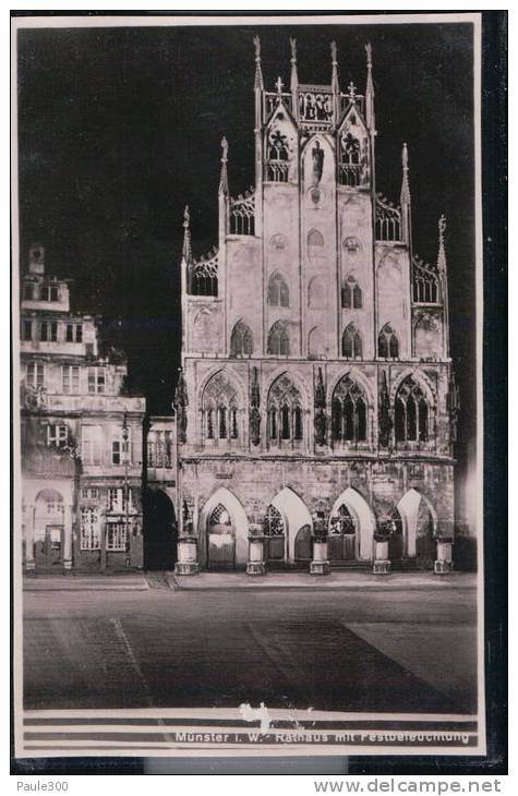 Münster - Rathaus Mit Festbeleuchtung - Muenster