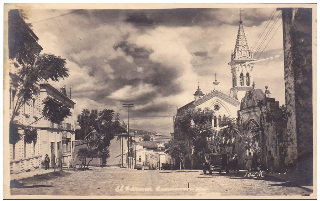 RP: CUERNAVACA , Mor. , Mexico , 30-40s ; Street View - Mexique