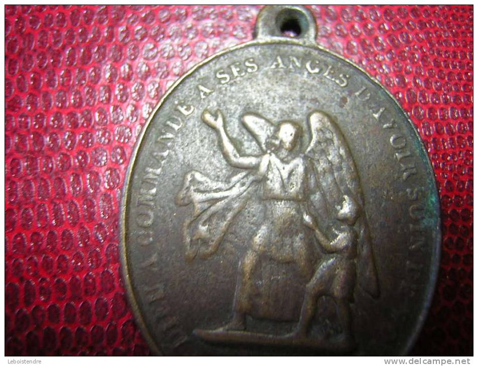 MEDAILLE BRONZE RELIGIEUSE ITE AD JOSEPH  DIEU A COMMANDE A SES ANGES D´AVOIR SOIN DE VOUS - Professionals / Firms