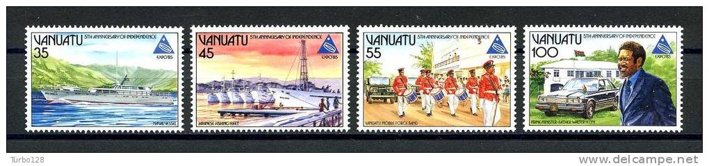 VANUATU 1985  N° 718/721 **  Neufs,  Ier Choix. Sup. Cote: 8.50 €  (Indépendance. Bateaux, Boats, Ships) - Vanuatu (1980-...)