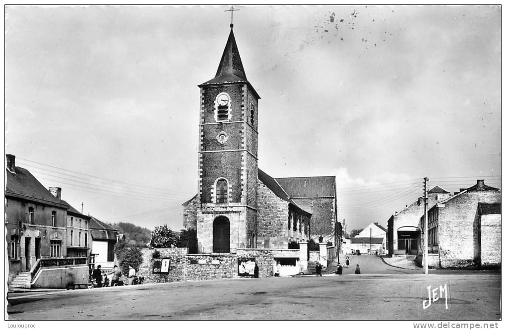 59 JEUMONT LA PLACE ET L'EGLISE - Jeumont