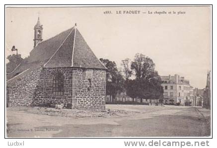 1670-France 56-Le Faouet La Chapelle Et La Place-Collec H Laurent Port Louis Ref 2885 - Le Faouet