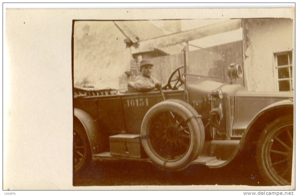 Carte Photo.Soldat Au Volant.Voiture. - Personnages