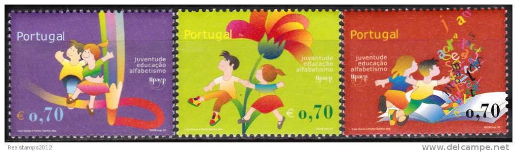 PORTUGAL - 2002,  UPAEP - Juventude, Educação, Alfabetismo.  ( Série, 3 Valores )  ** MNH  MUNDIFIL  Nº 2856/8 - Nuevos