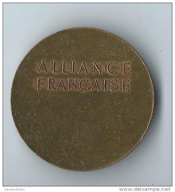 Alliance Française/ Médaille Associative Estampée/ BELMONDO/vers 1950    D 273 - Frankrijk