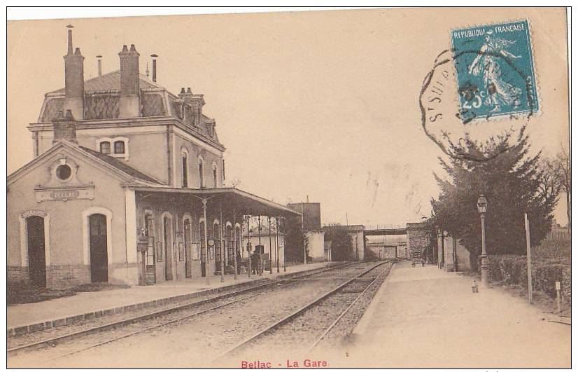 87 BELLAC  LA GARE  Ligne De Chemin De Fer  QUAIS  Vue Sur Les PONTS En 1927 - Bellac