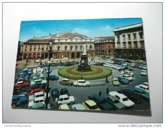 CAR AUTO Taxi Teatro Della Scala Milano - Taxis & Huurvoertuigen