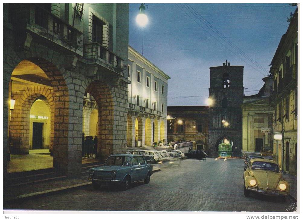 ISERNIA--NOTTURNO DA VIA MARCELLI--AUTO SIMCA E MAGGIOLONE VOLKSWAGEN--FG--V 25-11-67 - Isernia