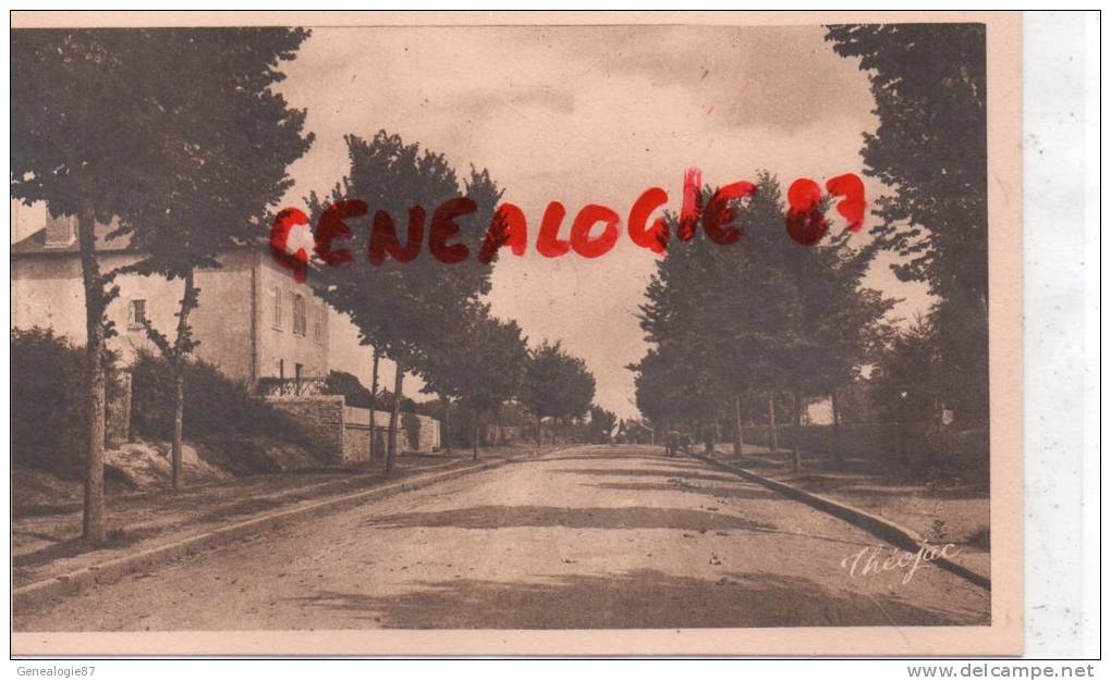 87 - ORADOUR SUR VAYRES  - AVENUE DE LA GARE - SEPIA - THEOJAC - EDITEUR BOURGOING FAUBERT - Oradour Sur Vayres