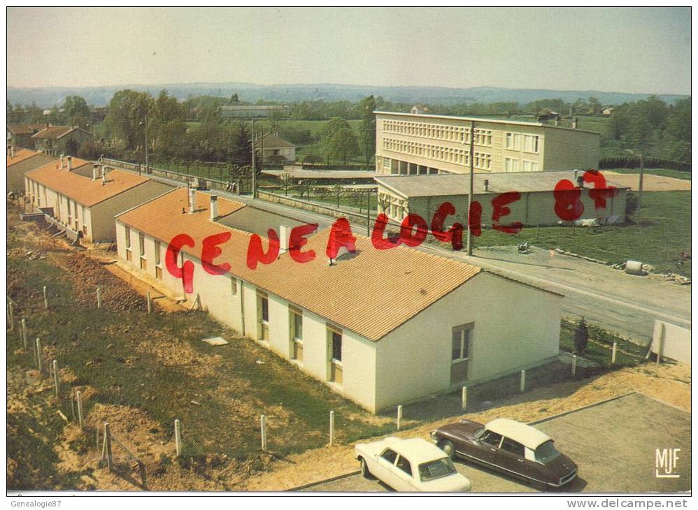 87 -ORADOUR SUR VAYRES -  LE GROUPE SCOLAIRE - ECOLE - DS CITROEN - Oradour Sur Vayres