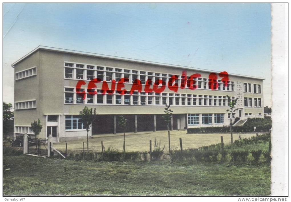 87 -ORADOUR SUR VAYRES -  LE GROUPE SCOLAIRE - ECOLE -  1952 - Oradour Sur Vayres