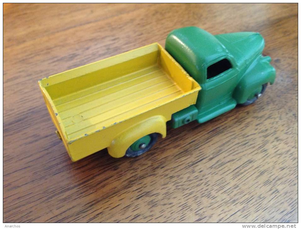 CAMION STUDEBAKER PICKUP DINKY TOYS - Dinky