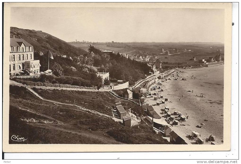 ERQUY - Hôtel Des Terrasses Et La Plage De Caroual - Erquy