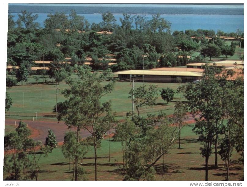 (765) Australia - QLD - Weipa (far North Queensland, Cape York) - Primary School And Houses - Far North Queensland