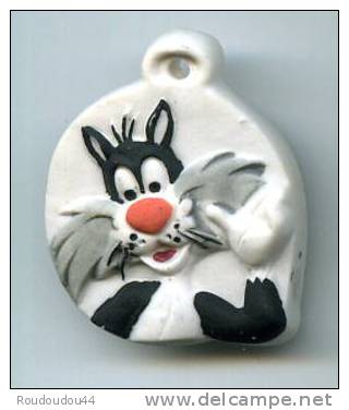 FEVES - FEVE - PENDENTIF  MAT - GROS MINET - Cartoons