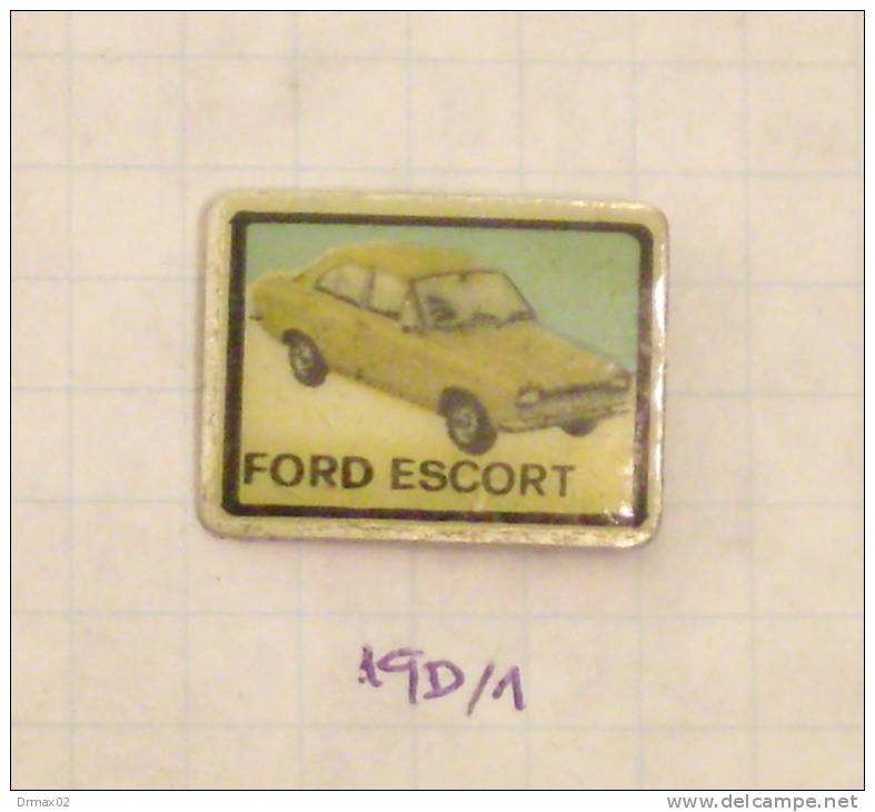 FORD ESCORT - PICTURE Pin From Yugoslavia / R - Ford