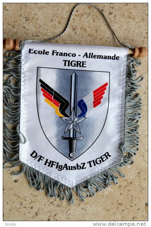 Brigade Franco-Allemande Tigre - Banderas