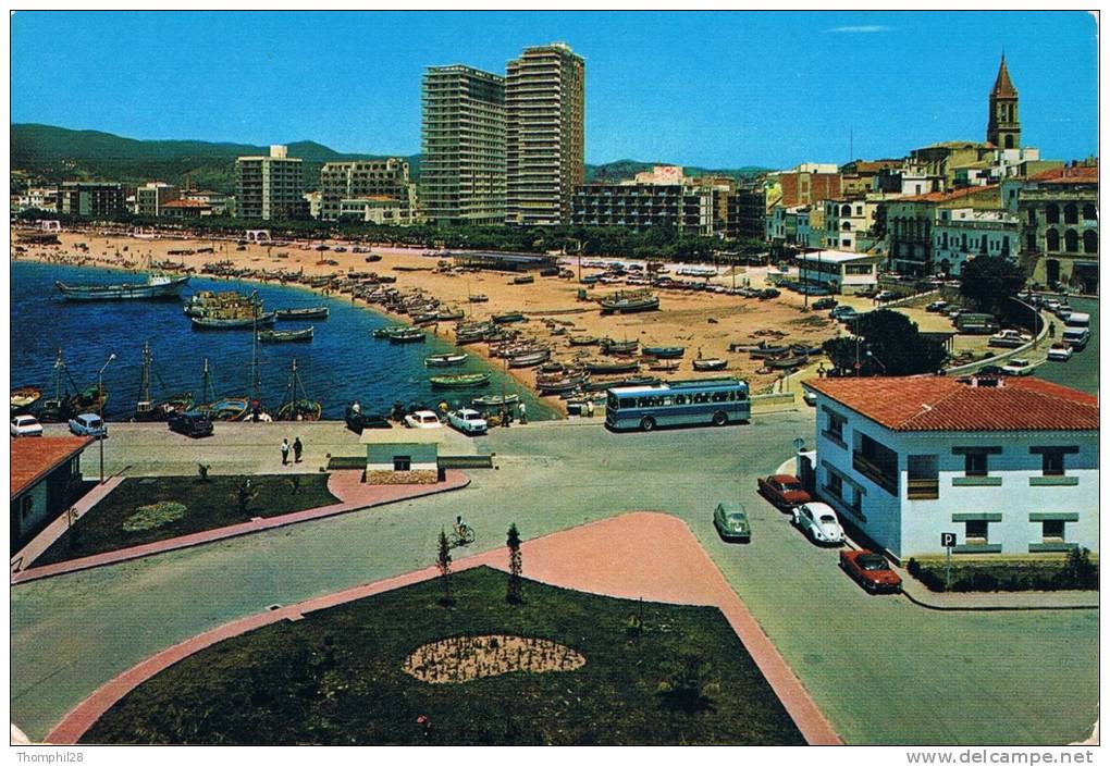 COSTA BRAVA - PALAMOS - Vista Parcial / Partial View / Vue Partielle, Animation Avec Automobiles : Cox VW, Seat 600, 404 - Gerona