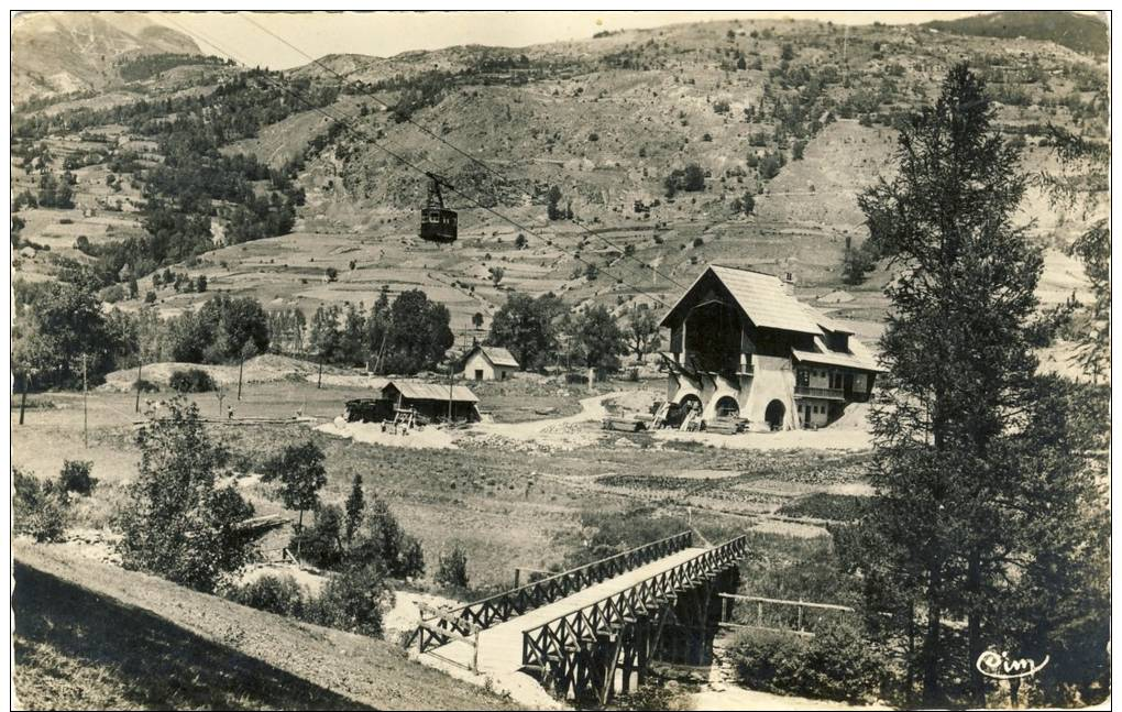 SERRE-CHEVALIER -- Le Téléphérique            Carte Glacée 9X14 - Serre Chevalier