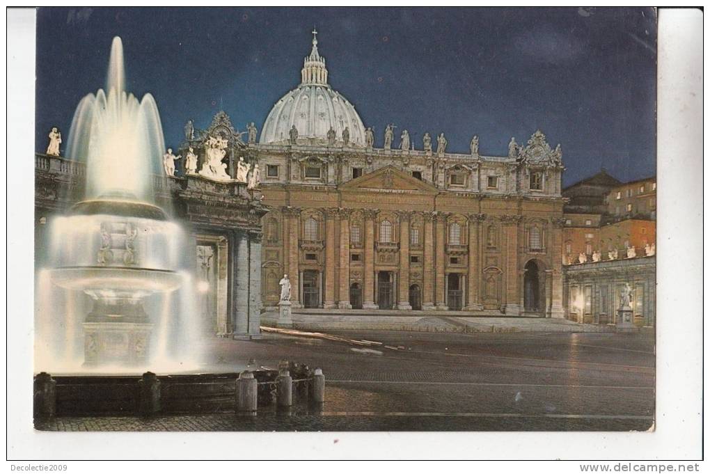 BT1535 Italy Rome St. Peter's Square   2 Scans - San Pietro