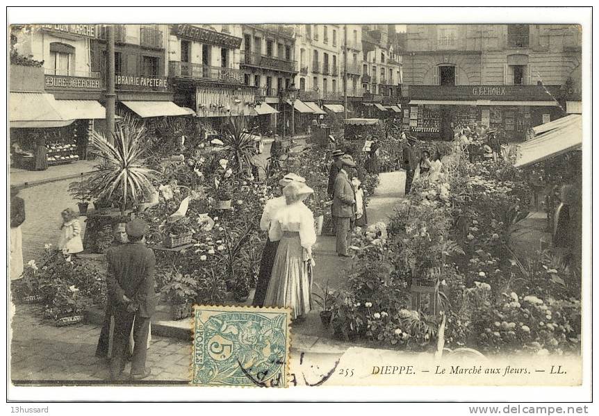 Carte Postale Ancienne Dieppe - Le Marché Aux Fleurs - Commerces - Dieppe