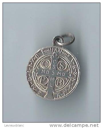 Médaille Religieuse /Bénédictine/Pax/ Croix /XXéme Siécle   CAN65 - Religion & Esotérisme