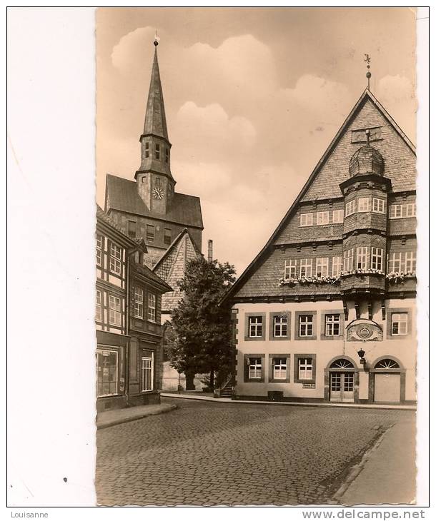13 / 4 / 184  -  OSTERODE  ( HARZ ) - Rathaus Und Markkirche   -CPSM - Osterode