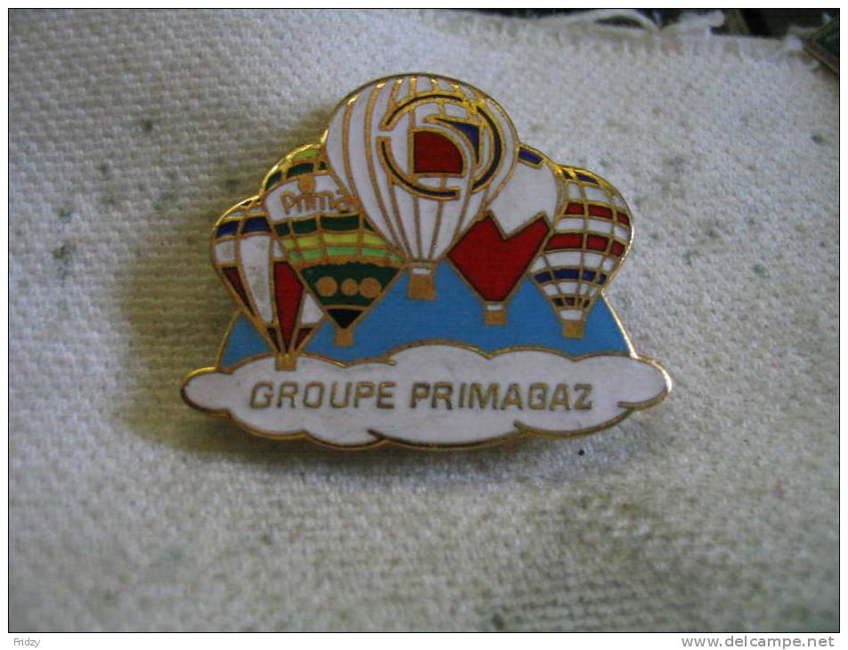 Pin's Des Montgolfieres Du Groupe PRIMAGAZ - Luchtballons