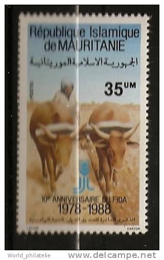 Mauritanie 1988 N° 612 ** FIFA, Investissement, Développement Agricole, Boeufs, Attelage, Labour, Charrue - Mauritania (1960-...)