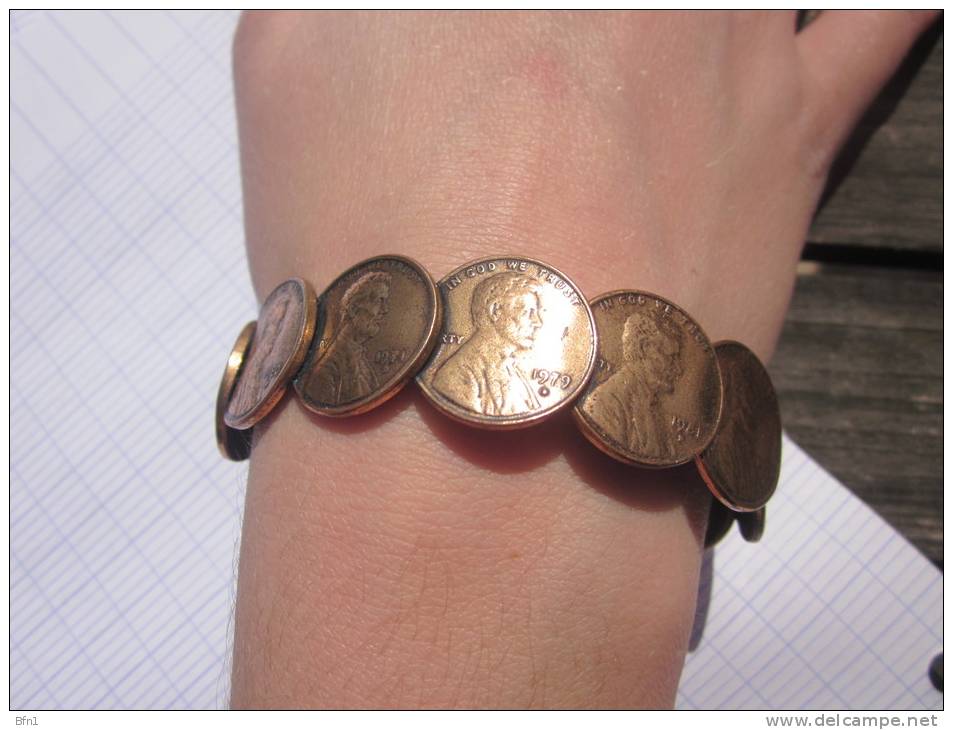 BRACELET DECORS 9 PIECES DE ONE CENT USA    VOIR PHOTOS - Halsketten