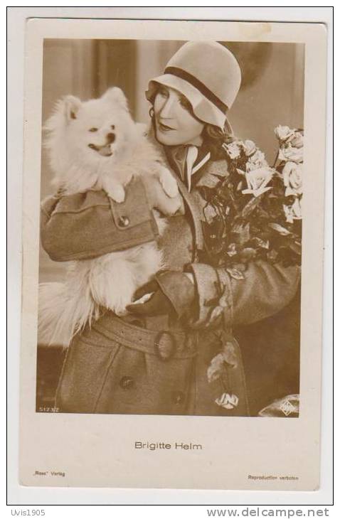 Brigitte Helm With Dog.Ross Edition Nr.5123/2 - Actors