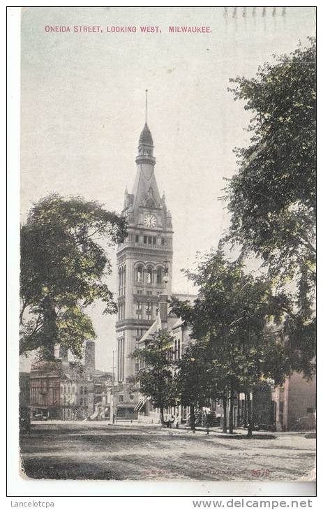 ONEIDA STREET - LOOKING WEST / MILWAUKEE - Milwaukee