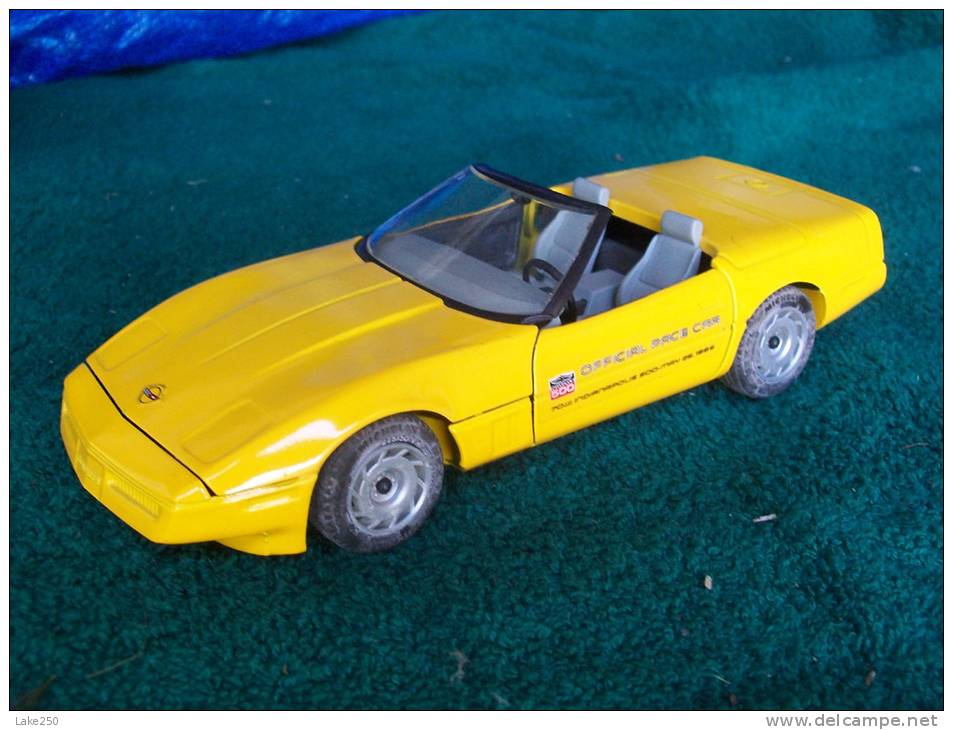 MAISTO - CHEVROLET CORVETTE  SPIDER   Scala 1/24 - Maisto