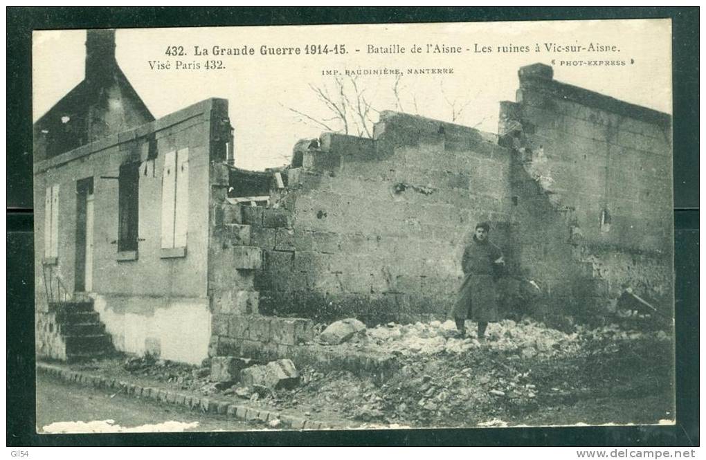 La Guerre 1914/15 - Bataille De L'aisne  - Les Ruines à Vic Sur Aisne ( Pelurage Sur Un Bord )- Uu48 - Vic Sur Aisne