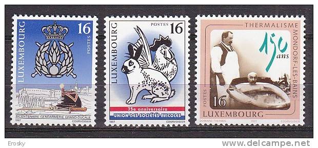 Q3635 - LUXEMBOURG Yv N°1370/72 ** - Unused Stamps