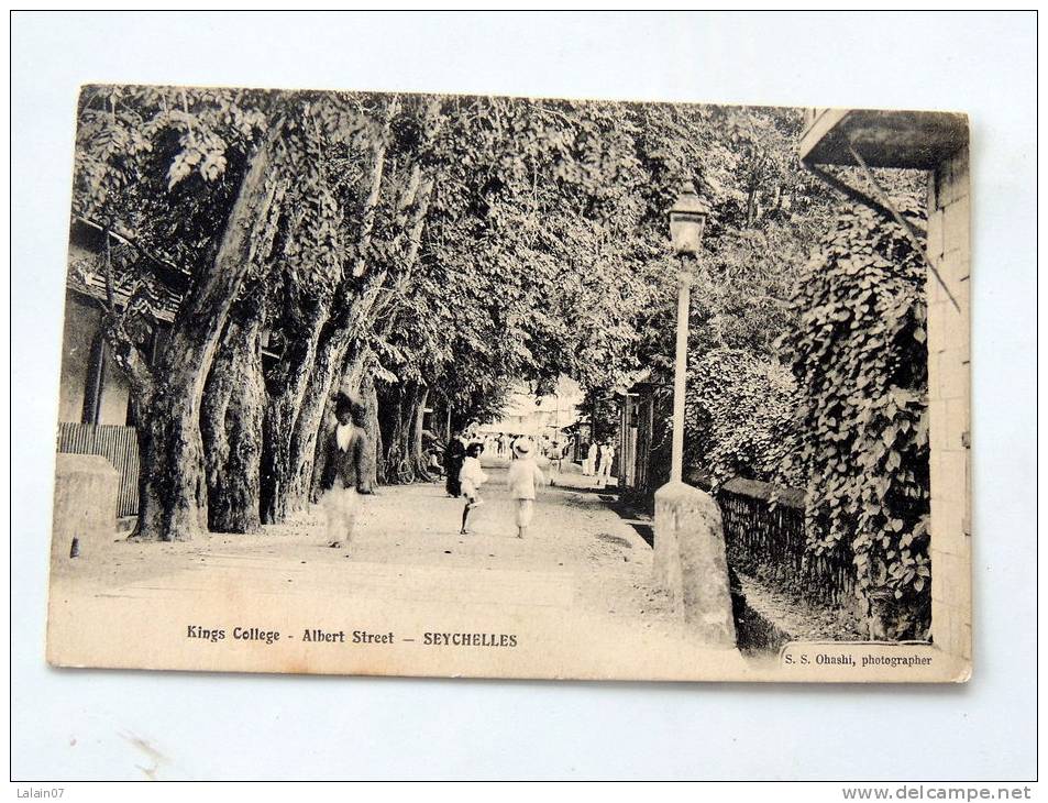 Carte Postale Ancienne : SEYCHELLES : Kings College , Albert Street ,animé - Seychelles