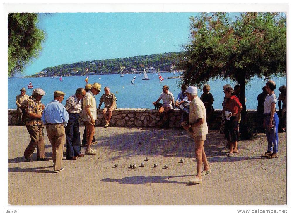 CPM     PARTIE DE PETANQUE     COTE D AZUR         JOUEURS DE BOULES - Petanca