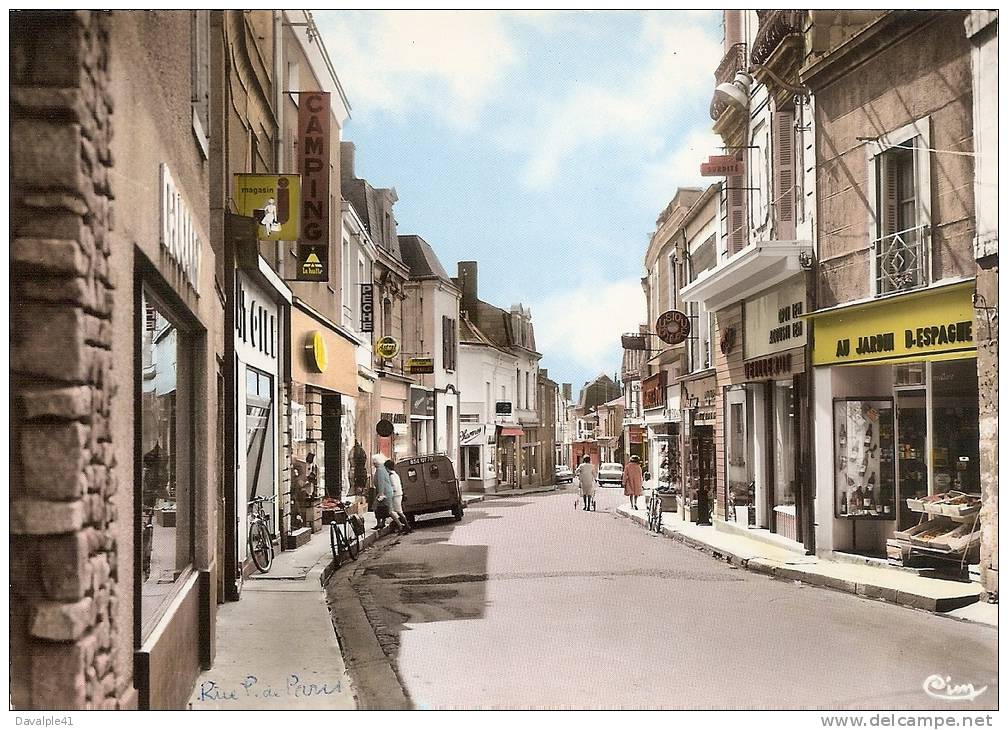 79 THOUARS LA RUE  PORTE DE PARIS N° 99 2 CV  EPICERIE MAGASINS TRES BON ETAT VOIR SCAN - Thouars