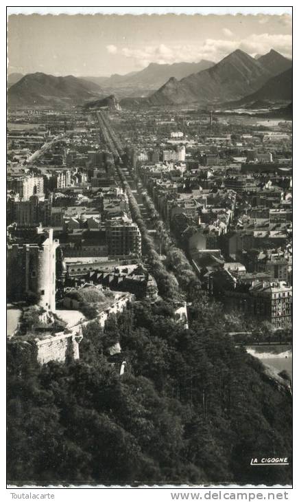 CPSM 38 GRENOBLE VUE GÉNÉRALE COURS JEAN JAURES ET COURS DE LA LIBÉRATION 1951 - Grenoble