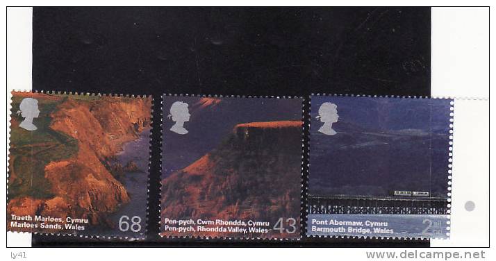 N° 2565,2566 & 2568 Neuf **  Un Voyage Britannique. Paysage Du Pays De Galles - Unused Stamps